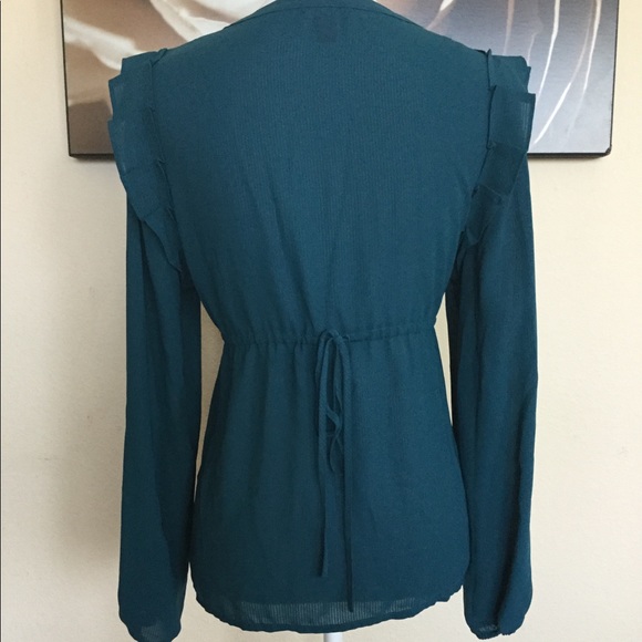 Elle • teal blouse - Picture 5 of 8